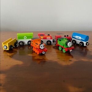 Thomas and friend wooden railway toys train set bundle includes tracks